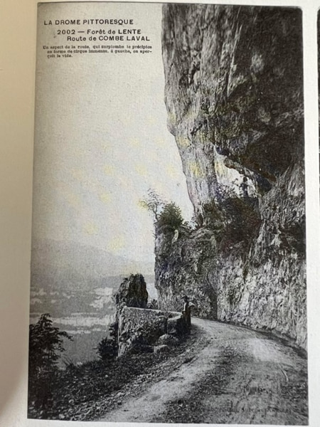 1898 - Ouverture à la circulation de Combe-Laval : route forestière jusqu'en 1936